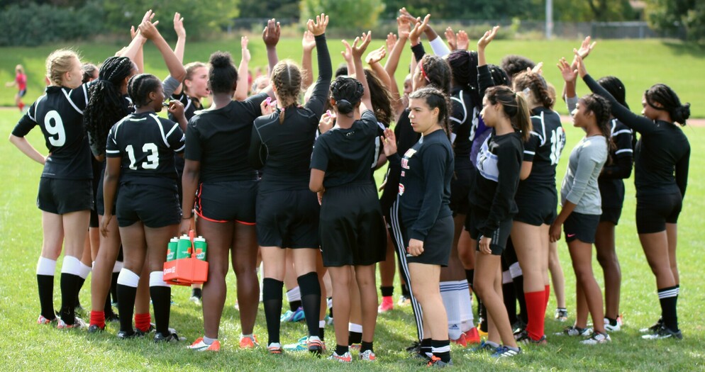 Picture of a girls rugby team