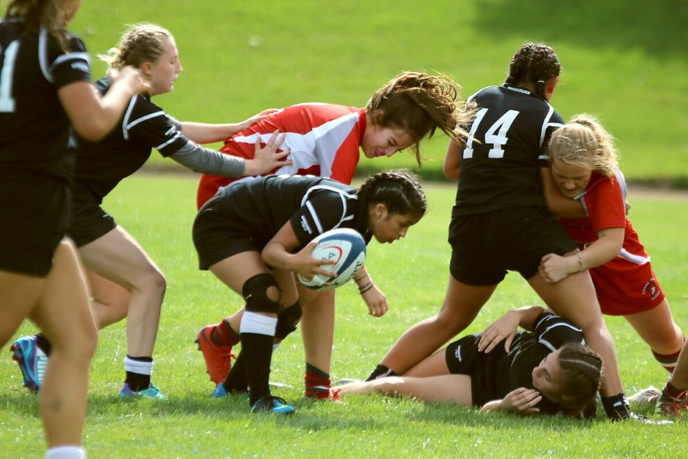 Picture of a girls rugby team