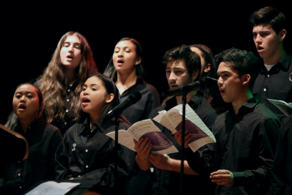 Picture pf a choir